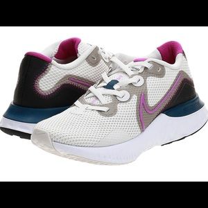 Nike Renew Run size 7.5